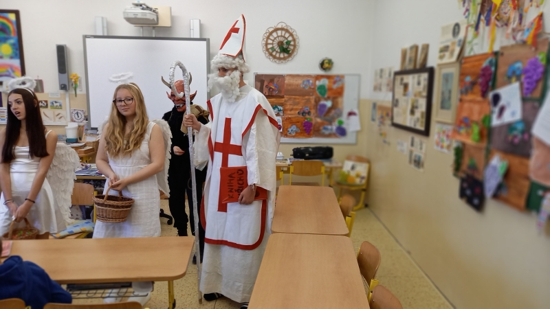 Mikuláš a čerti Mikuláš a čerti